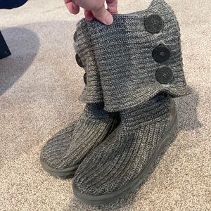 Uggs classic Cardy boots size 9